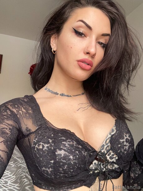 Lola Lu Vip pornostar nackte bild