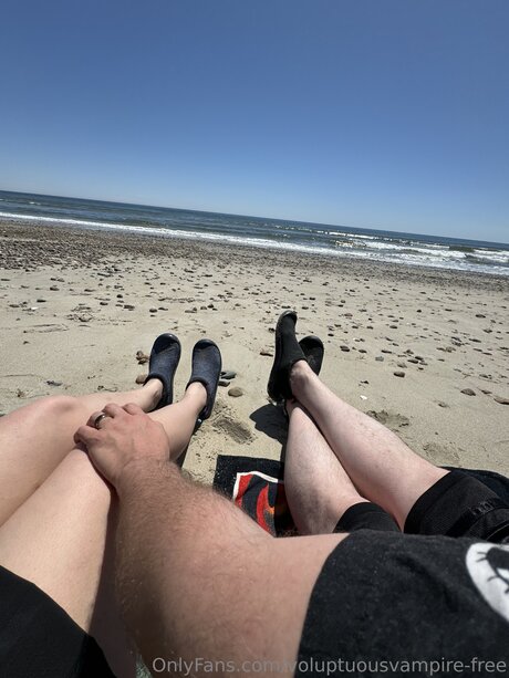 Voluptuousvampire Free heiße nackt archiv