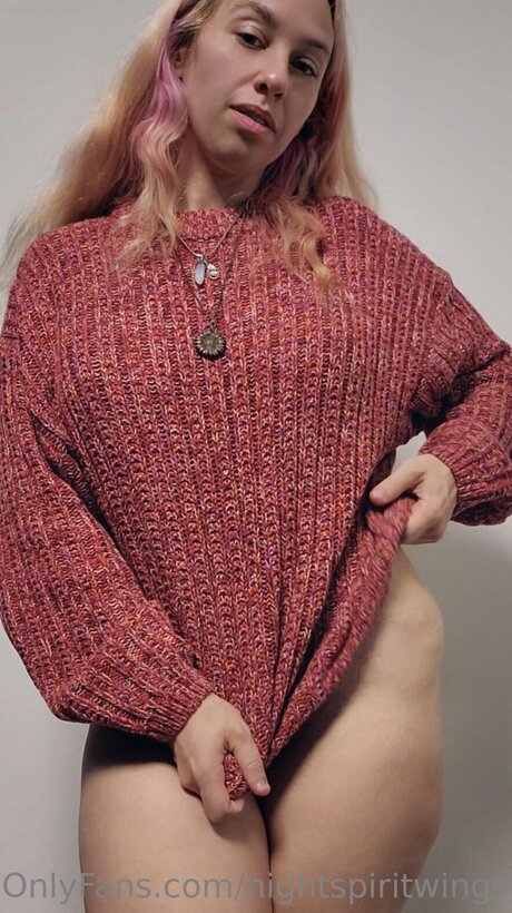 Nightspiritwingsfree nackt erotische bild