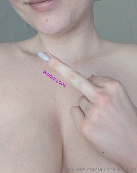 Aurora Love Xo nackt schöne fotos