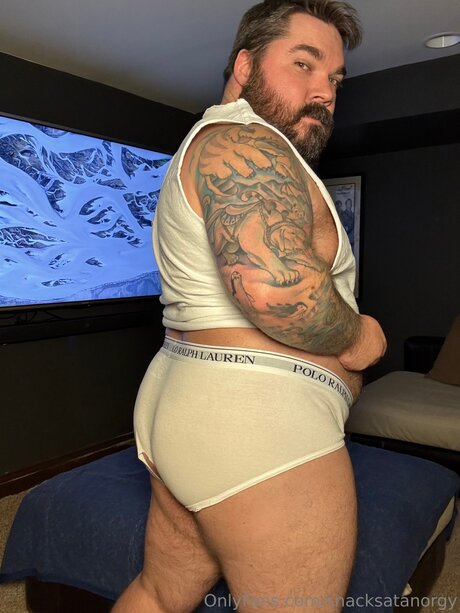 Snacksatanorgy nackt erwachsene fotos