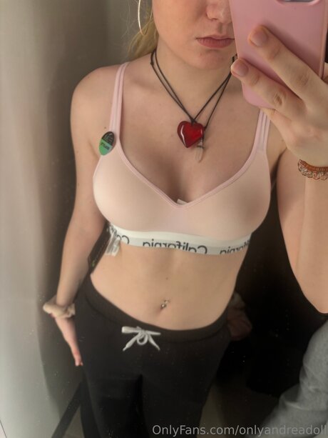 behaarte achseln onlyfans exklusive erwachsene bilder