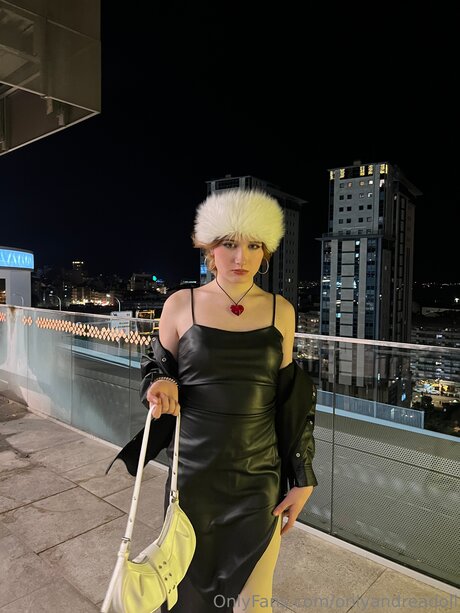 Onlyandreadoll erwachsene archiv