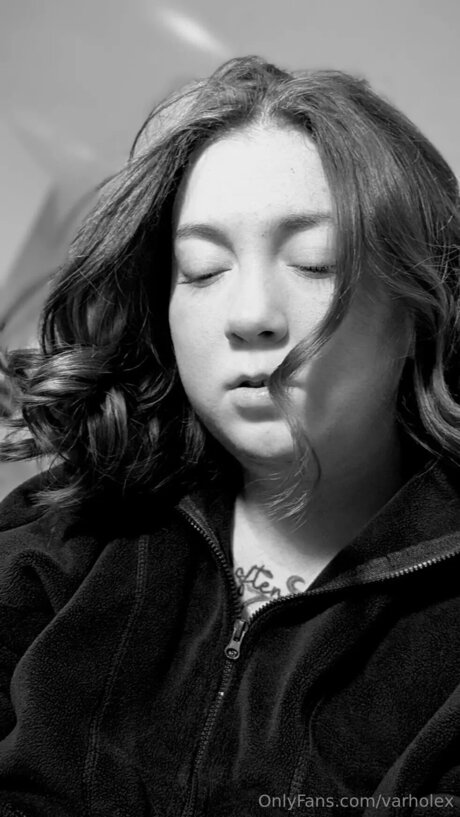 Varholex nacktheit sex foto