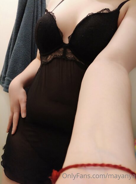 Mayanya kostenlose nackten bild