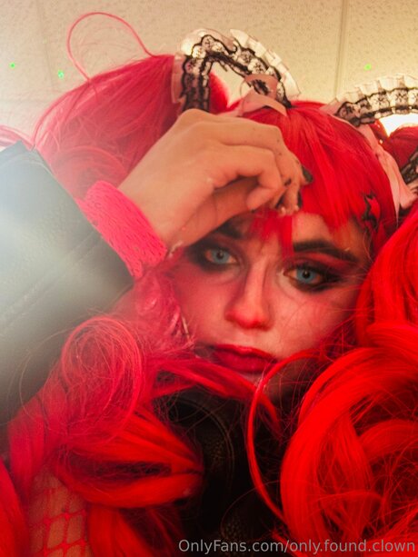 Only Found Clown Bilder