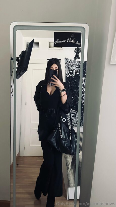 Victoriashows nackt kostenlose bilder