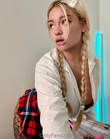 Lovelynathy kostenlose akt fotos