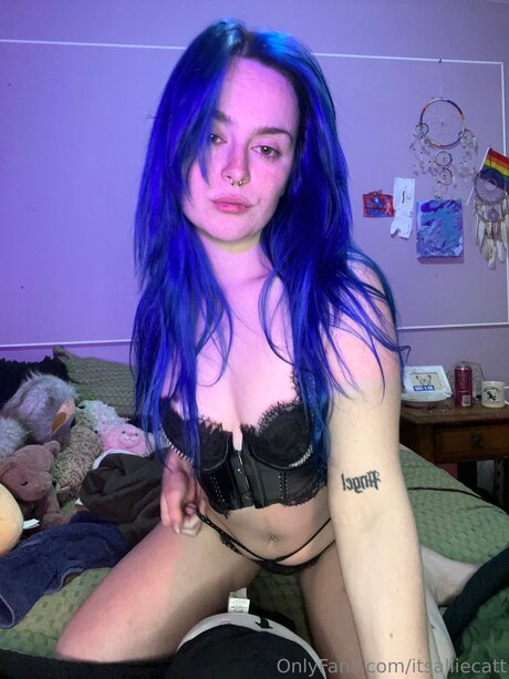 Itsalliecatt nacktheit pornografische galerie