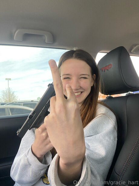 Gracie Hart exklusive sex galerie