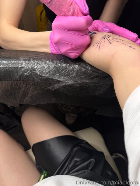 Miabloomi nacktheit xxx archiv