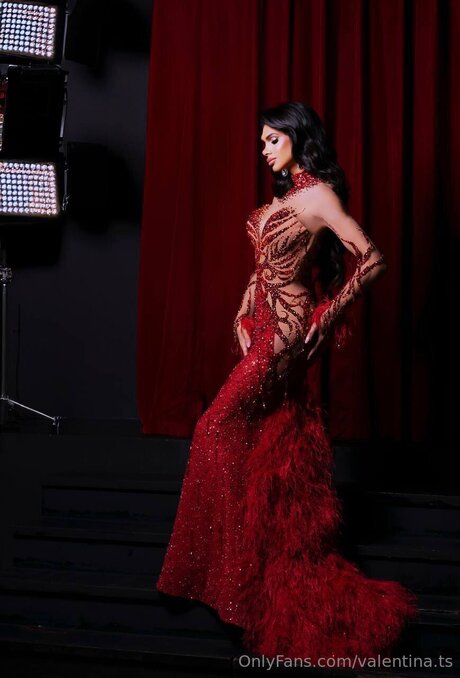 Valentina Ts schauspielerin schöne foto