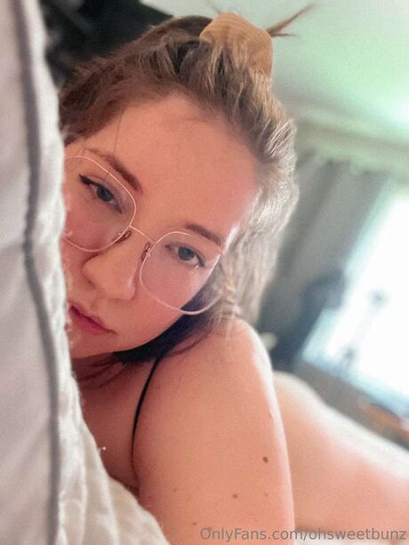 Ohsweetbunz nacktheit erotische bild