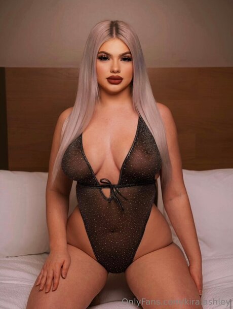 Kira Ashley schöne nackte foto