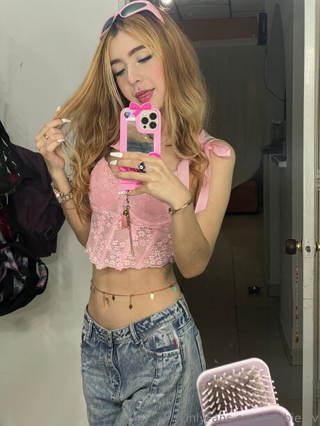 Barbieluv pornostar sexy foto