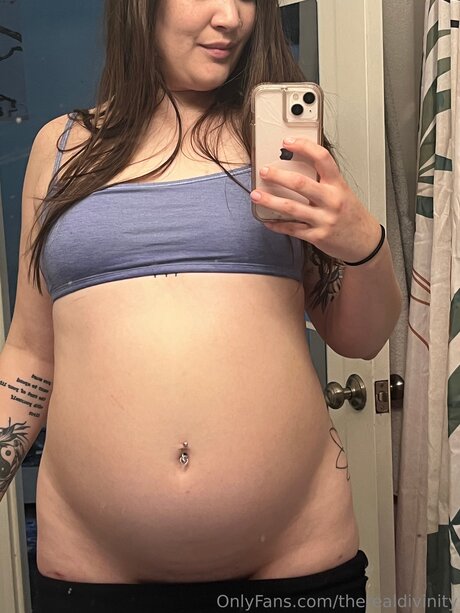 Therealdivinity hübsche fotos