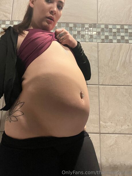 Therealdivinity Bilder