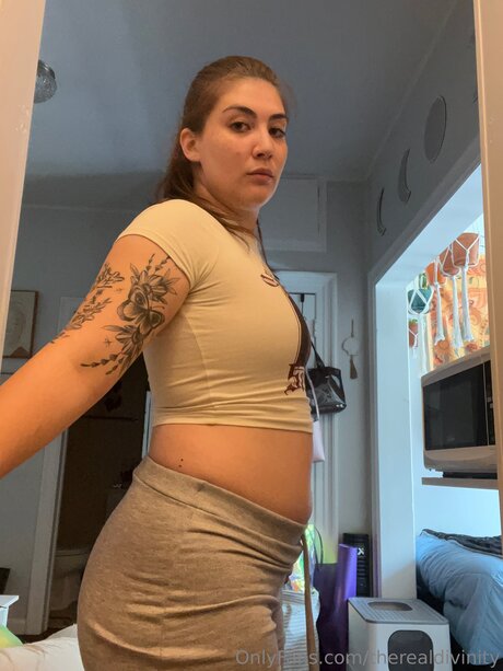 Therealdivinity nacktheit perfekte galerie