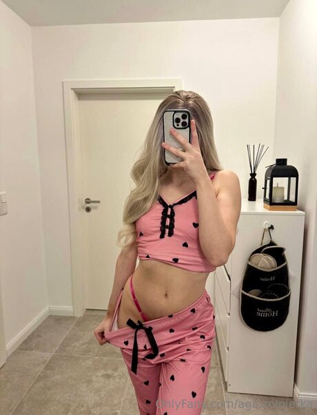 Aga Zolnierka exklusive erwachsene galerie