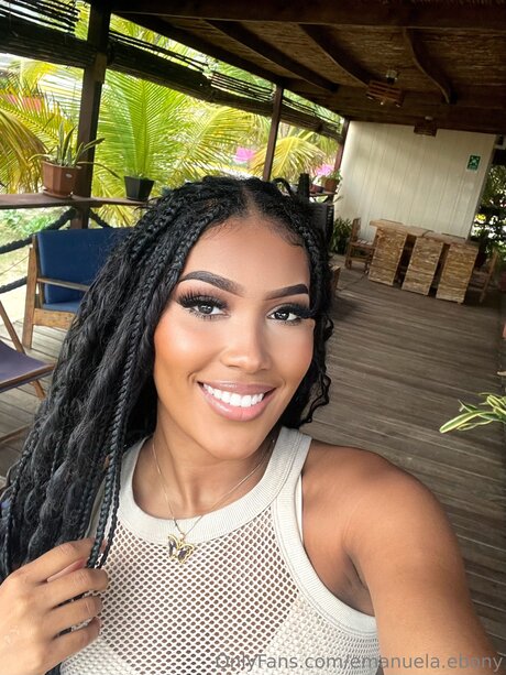 Emanuela Ebony model erotische bild