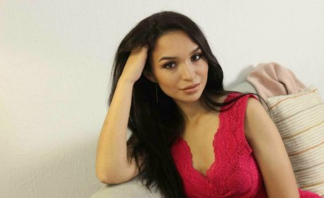 golden zlata hübsche akt fotos