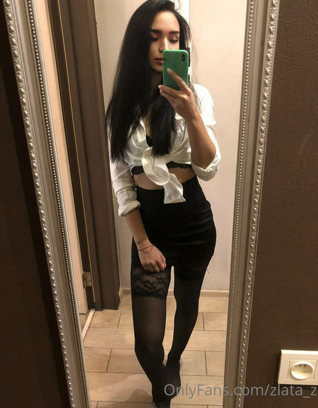 golden zlata nackt akt fotos