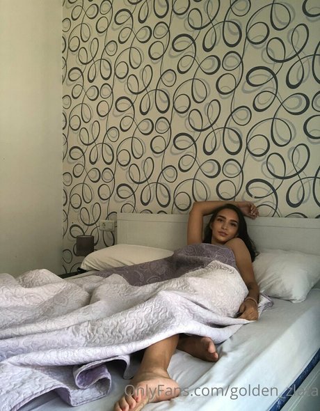 golden zlata top nacktheit galerie