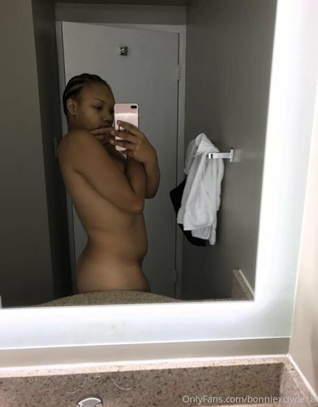 bonniexclyde18 model sex galerien