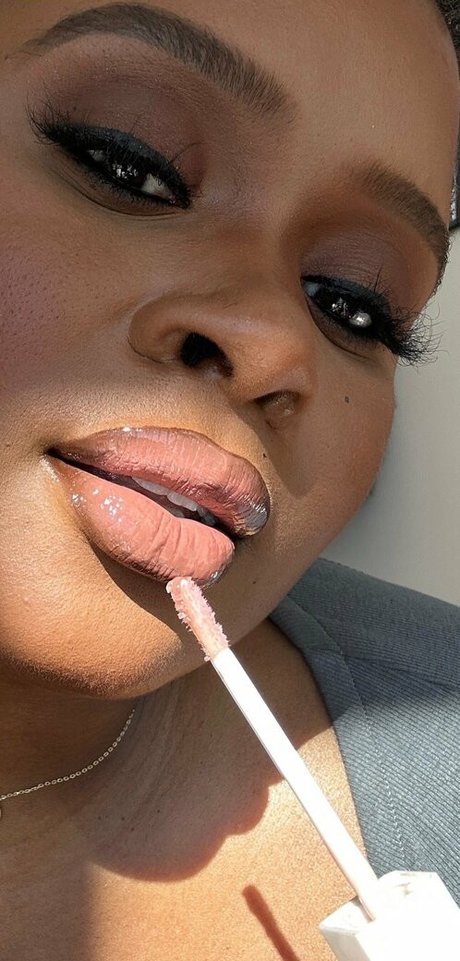 thelingerielounge kunst kostenlose galerie