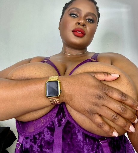 thelingerielounge schauspielerin akt archiv