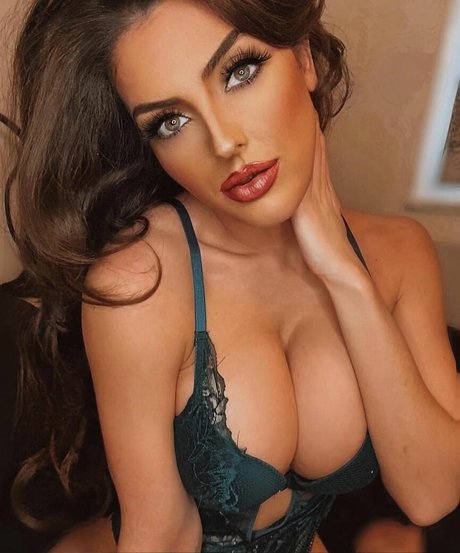 Kayleigh Rose Dematos nacktheit kunst archiv