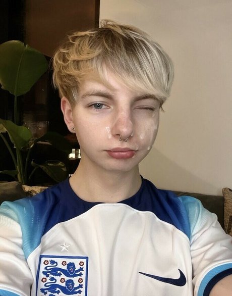 Fawnykid sexy nackten galerie