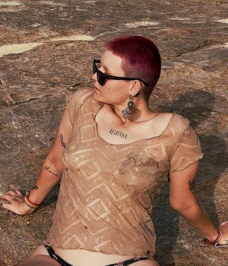 NubiaViana_ top kunst archiv