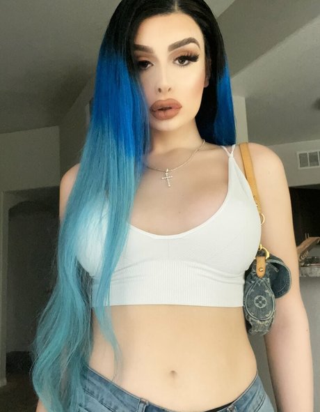 Ivory Mayhem nacktheit kunst archiv