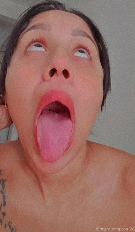 negrapomposa 28 nacktheit kunst bild