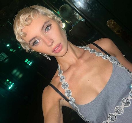 Iris Law kunst heiße bild