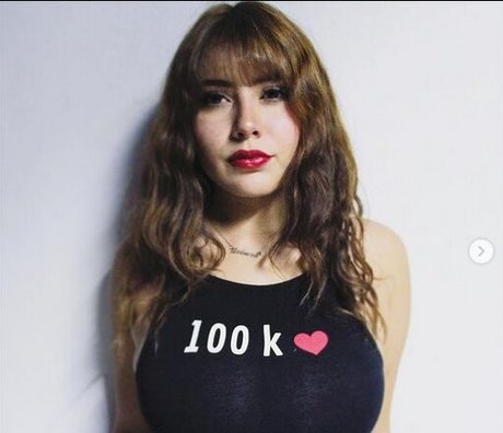 Vivi Alto erwachsene erotische fotos