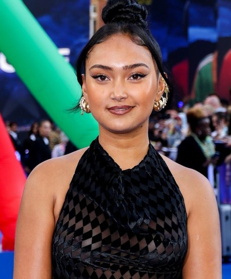 Joy Crookes nacktheit perfekte foto