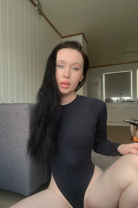 olya coralova nette bilder