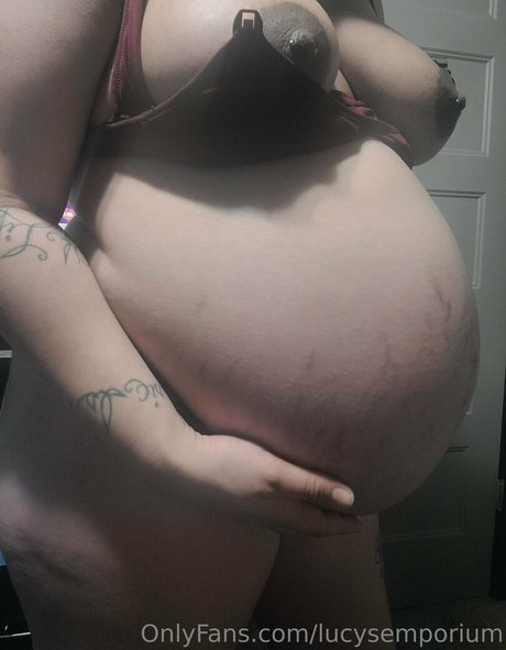 lucysemporium heiße pornografische fotos