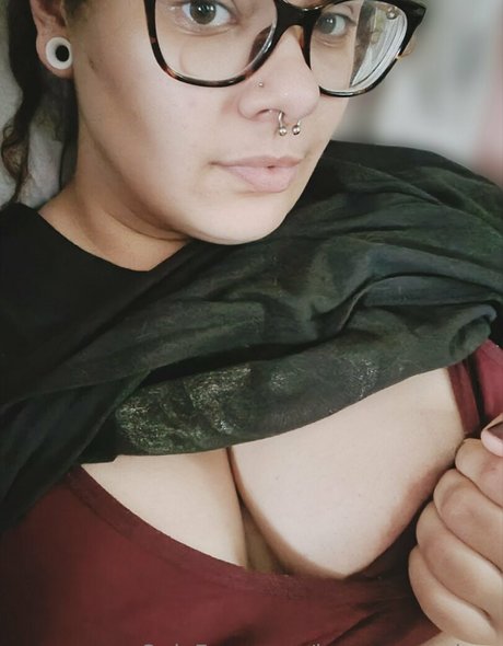 lucysemporium schauspielerin erwachsene bilder