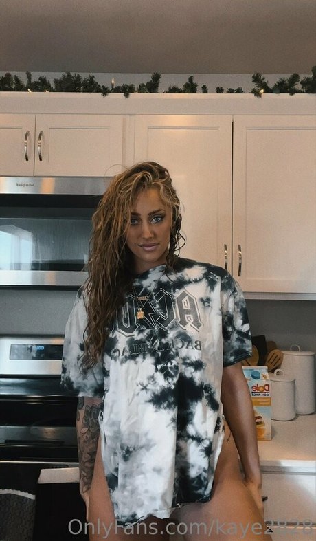 kaye2828 exklusive schöne bild