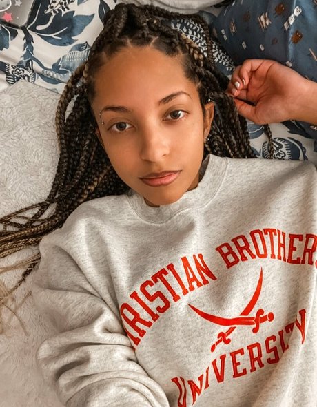 Domi Cosplay nackt erotische bild