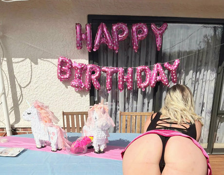 emily bella free nacktheit porno fotos