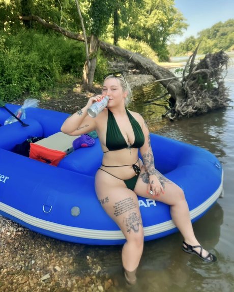 Sunni Valley heiße nette archiv