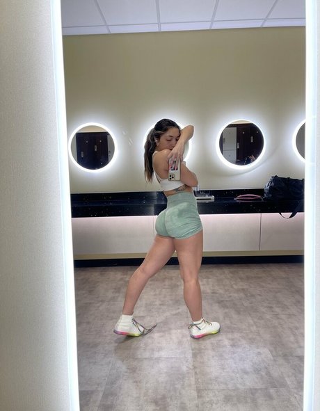 Rose Isstar erwachsene nette fotos