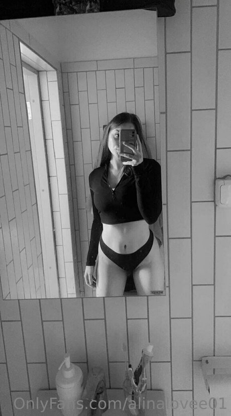 alinalovee free pornostar schöne foto