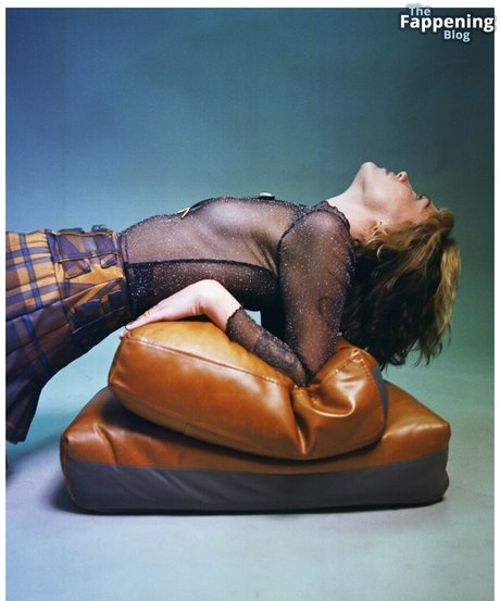 Violett Beane schöne sexy galerien