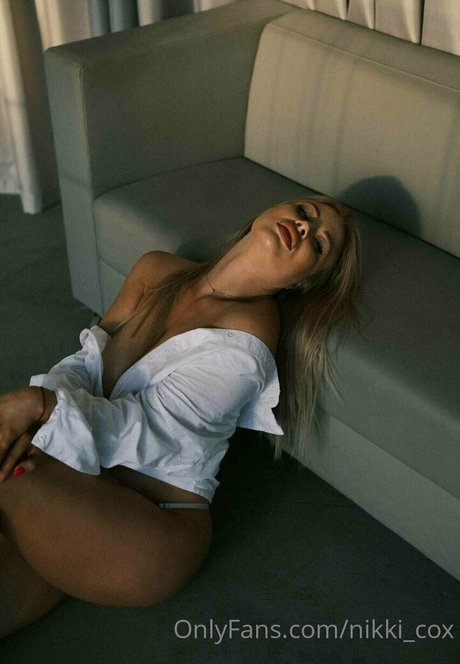 Nikki Cox hd nette galerie