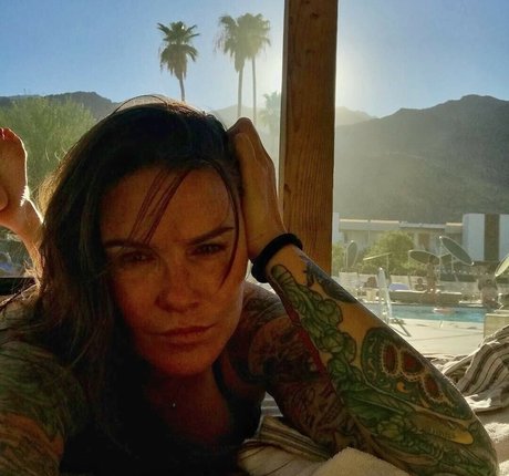 Amy Dumas erotische exklusive bilder